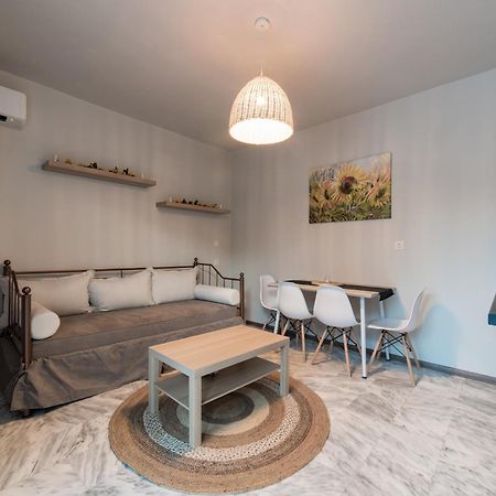 Oinoelia Luxury Suites & Residence Potos Bagian luar foto