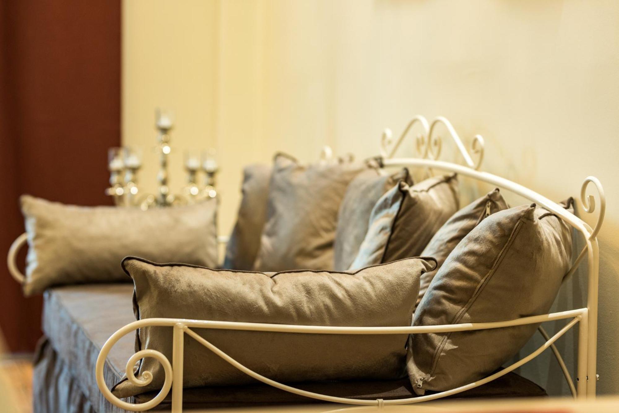 Oinoelia Luxury Suites & Residence Potos Bagian luar foto