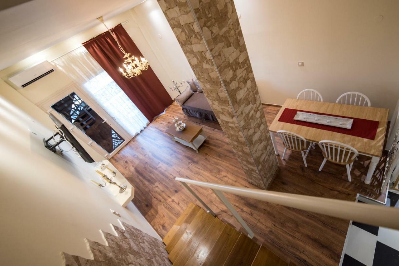 Oinoelia Luxury Suites & Residence Potos Bagian luar foto