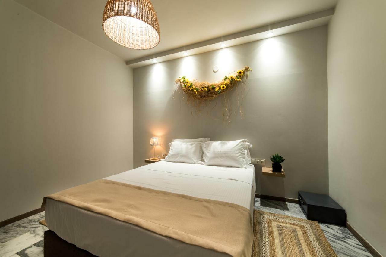 Oinoelia Luxury Suites & Residence Potos Bagian luar foto